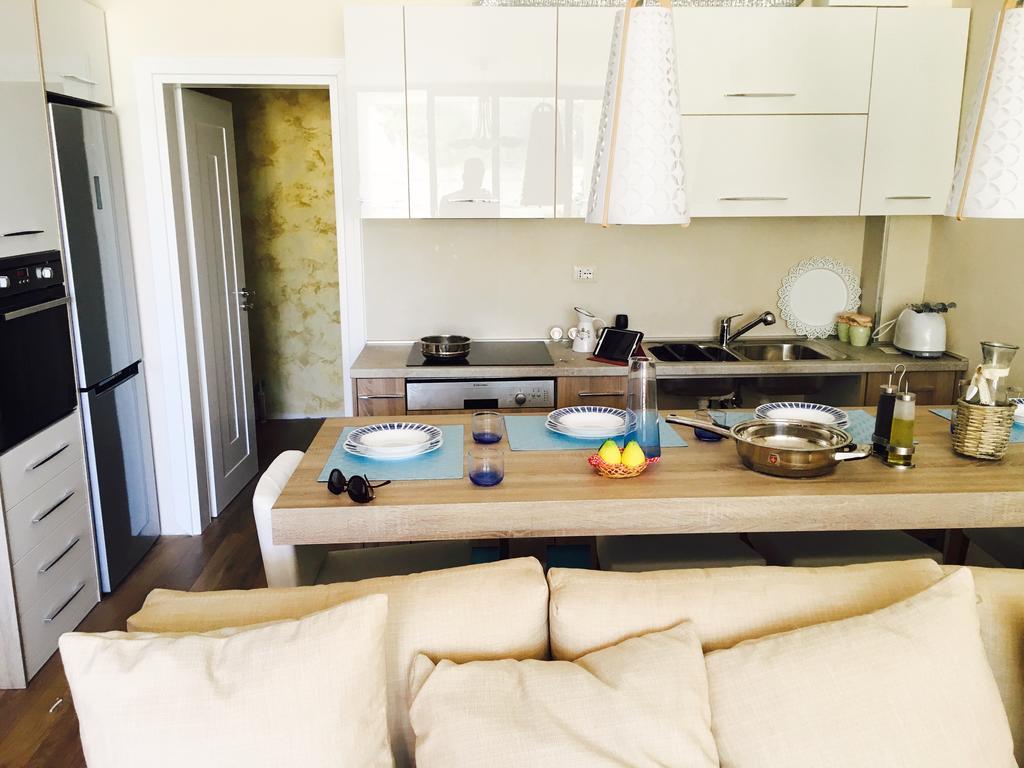 West Beach Apartment Durres Bagian luar foto
