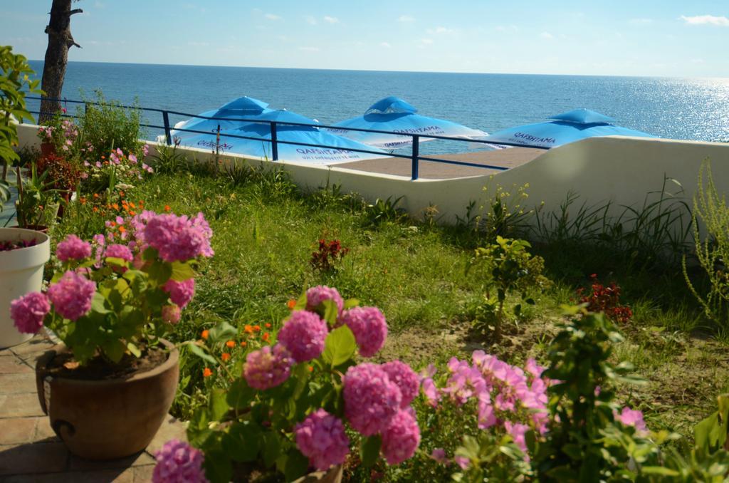 West Beach Apartment Durres Bagian luar foto