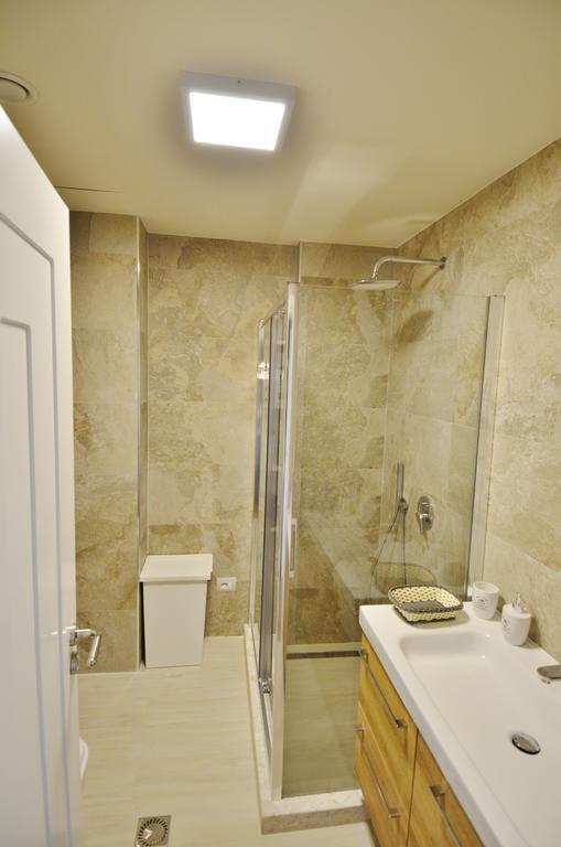 West Beach Apartment Durres Bagian luar foto