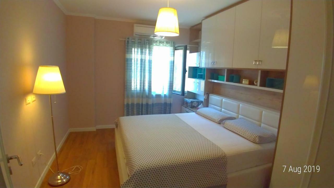 West Beach Apartment Durres Bagian luar foto